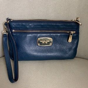 Micheal Kors Wristlet